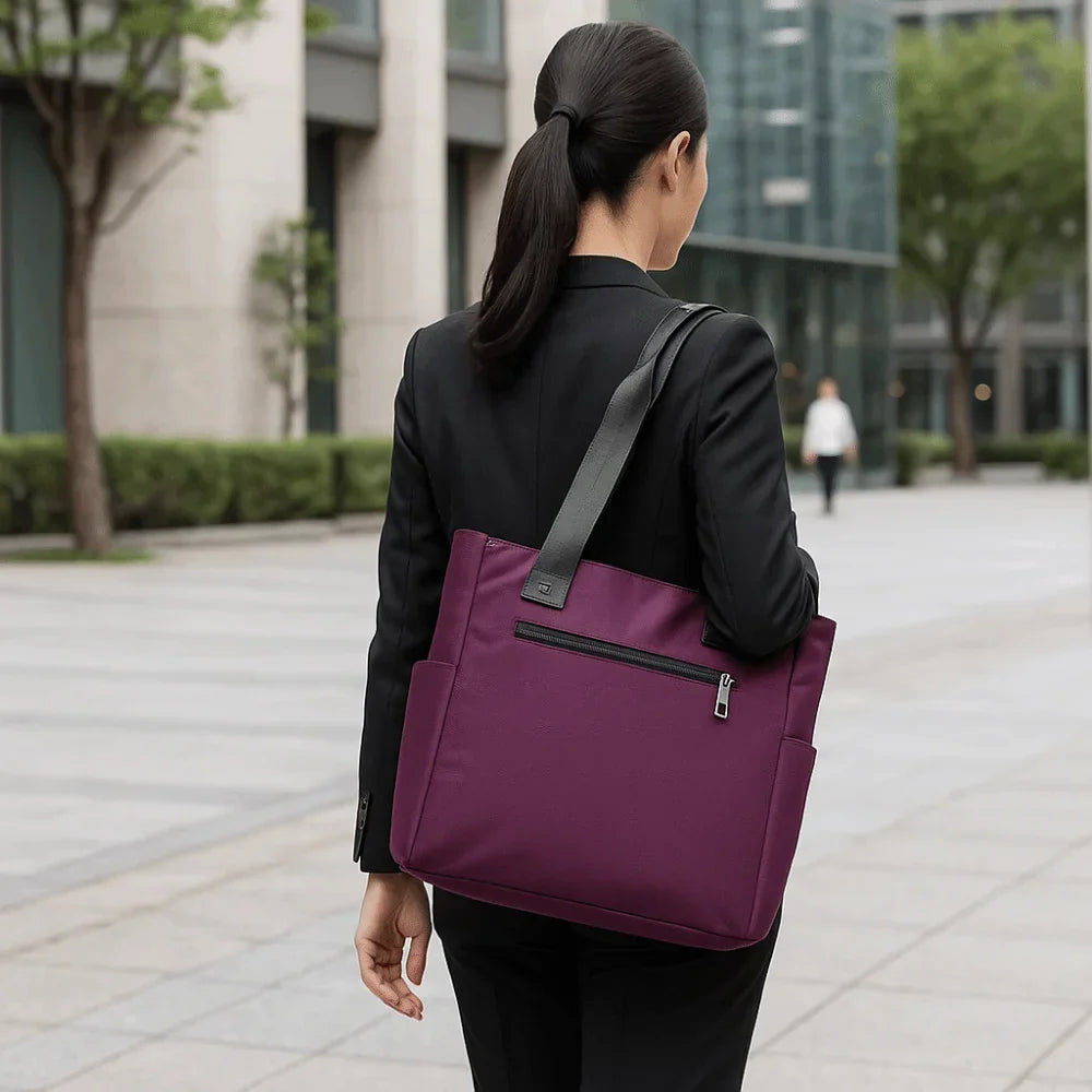Icone™ LightweightBag: Multi-Compartment Stor Kapasitet Lettvektsveske