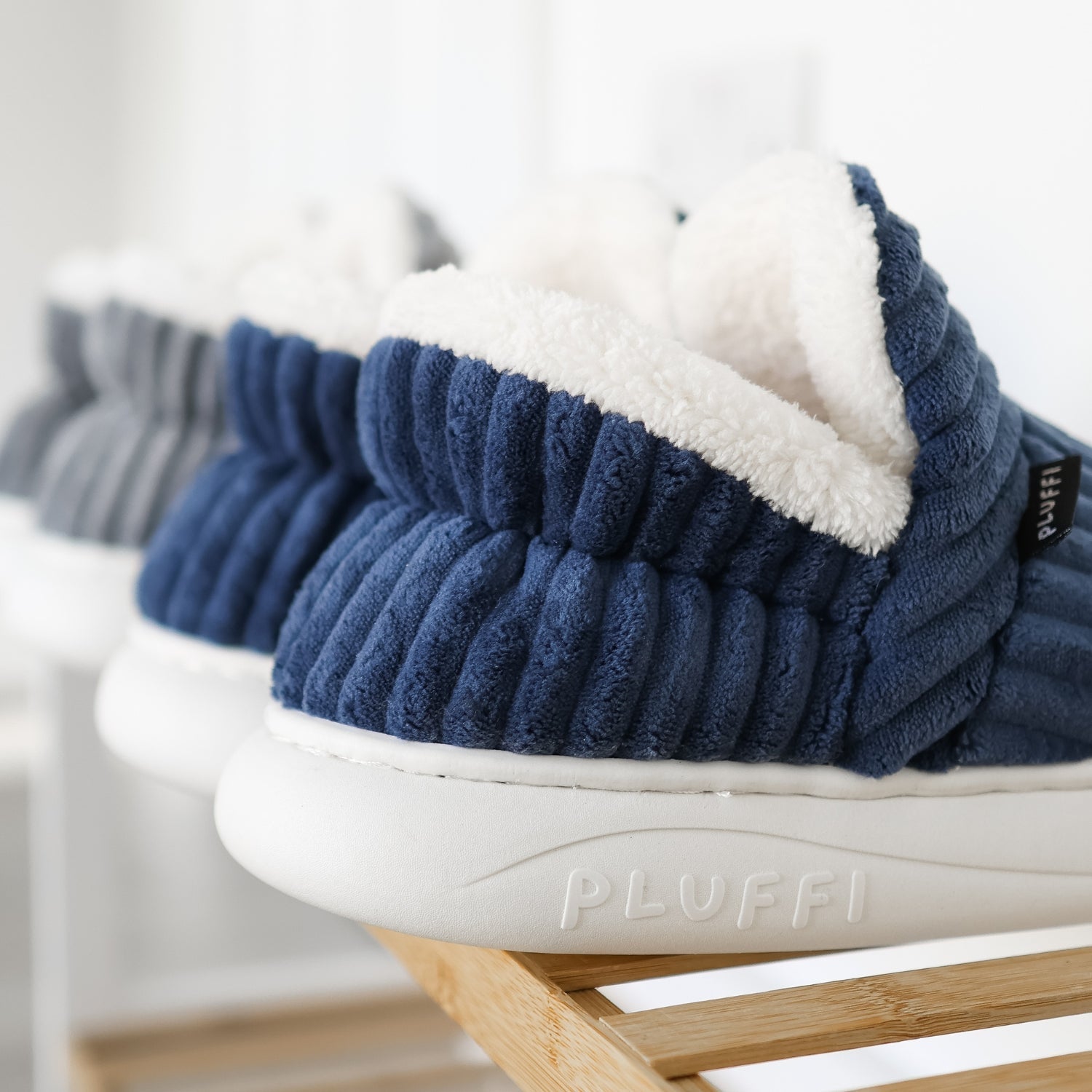 Happy™ CozySlippers: Unisex Vinter Fottøy Komfortable Varme Tøfler