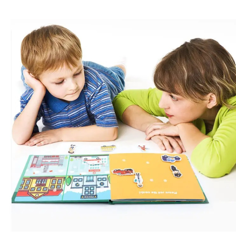 Kletshuts™ BusyBook: Pedagogisk Aktivitetsbok for Barn