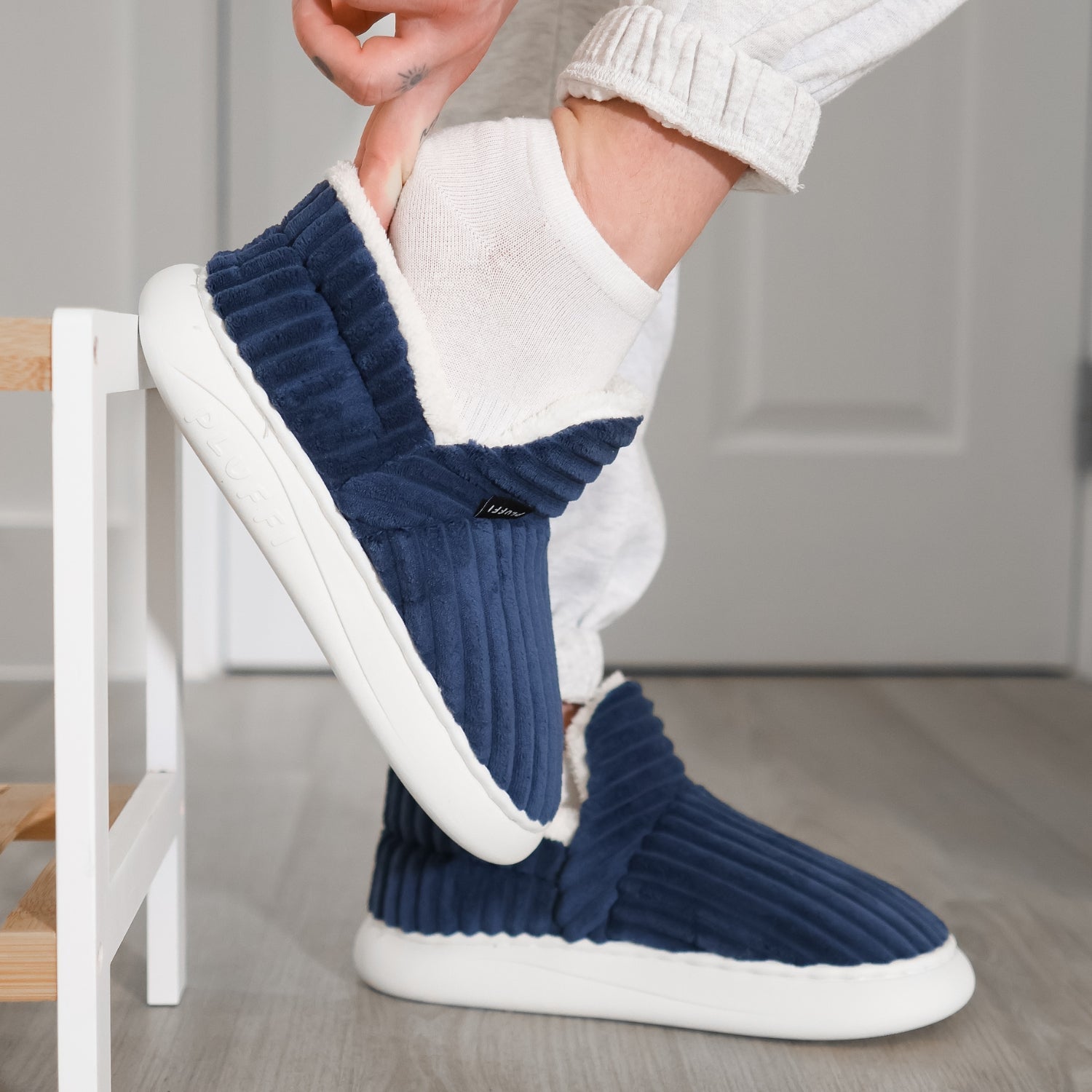 Happy™ CozySlippers: Unisex Vinter Fottøy Komfortable Varme Tøfler
