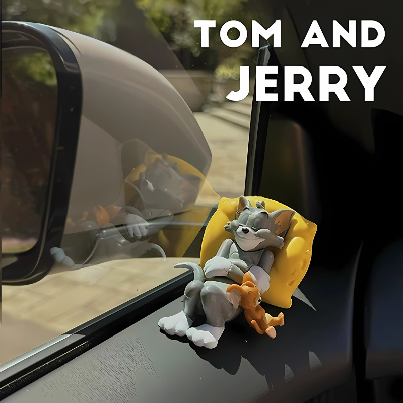 CarCharm 1+1 GRATIS: Tom og Jerry Leken Dashboardpynt