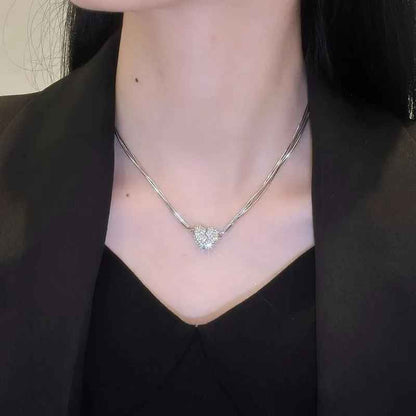 Jewelance™ MagneticHeart 1+1 GRATIS: Elegant Tidless Design Magnetisk Hjerte Halskæde