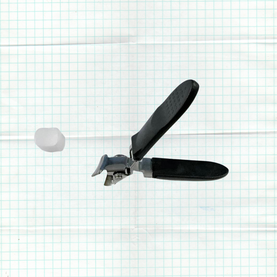 Globetrek° NailCutter 1+1 GRATIS: Holdbar Enkel Klipping Vinklet Negleklipper