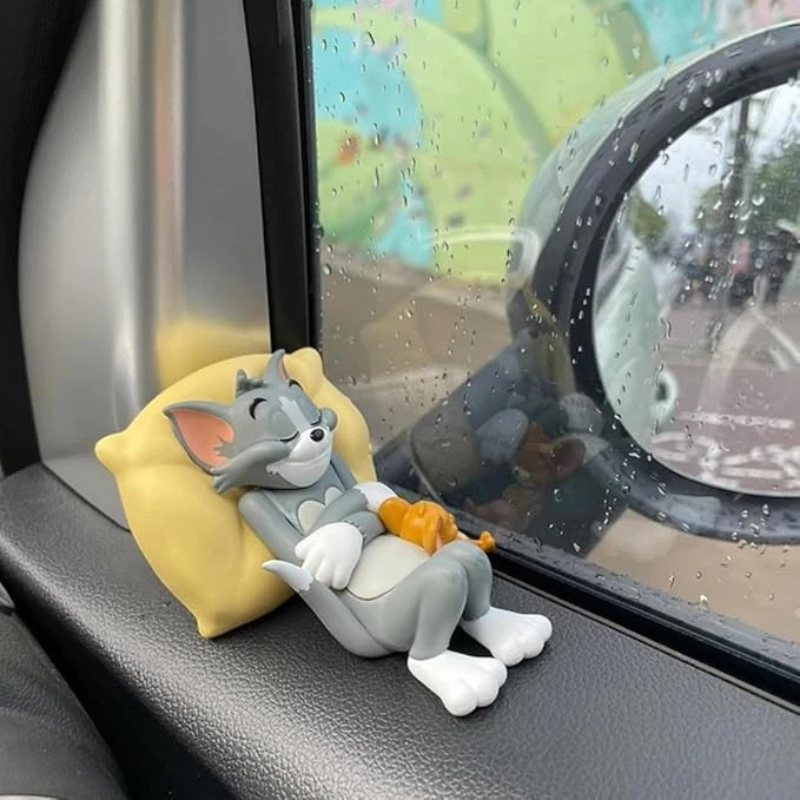 CarCharm 1+1 GRATIS: Tom og Jerry Leken Dashboardpynt