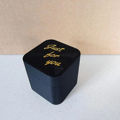 SurpriseBox: Morsom Overraskelsesgaveeske
