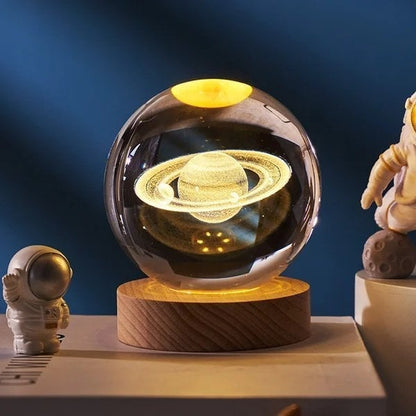 Ledsen™ CrystalBall - 3D-Solsystemkrystallkule Med LED-Lys