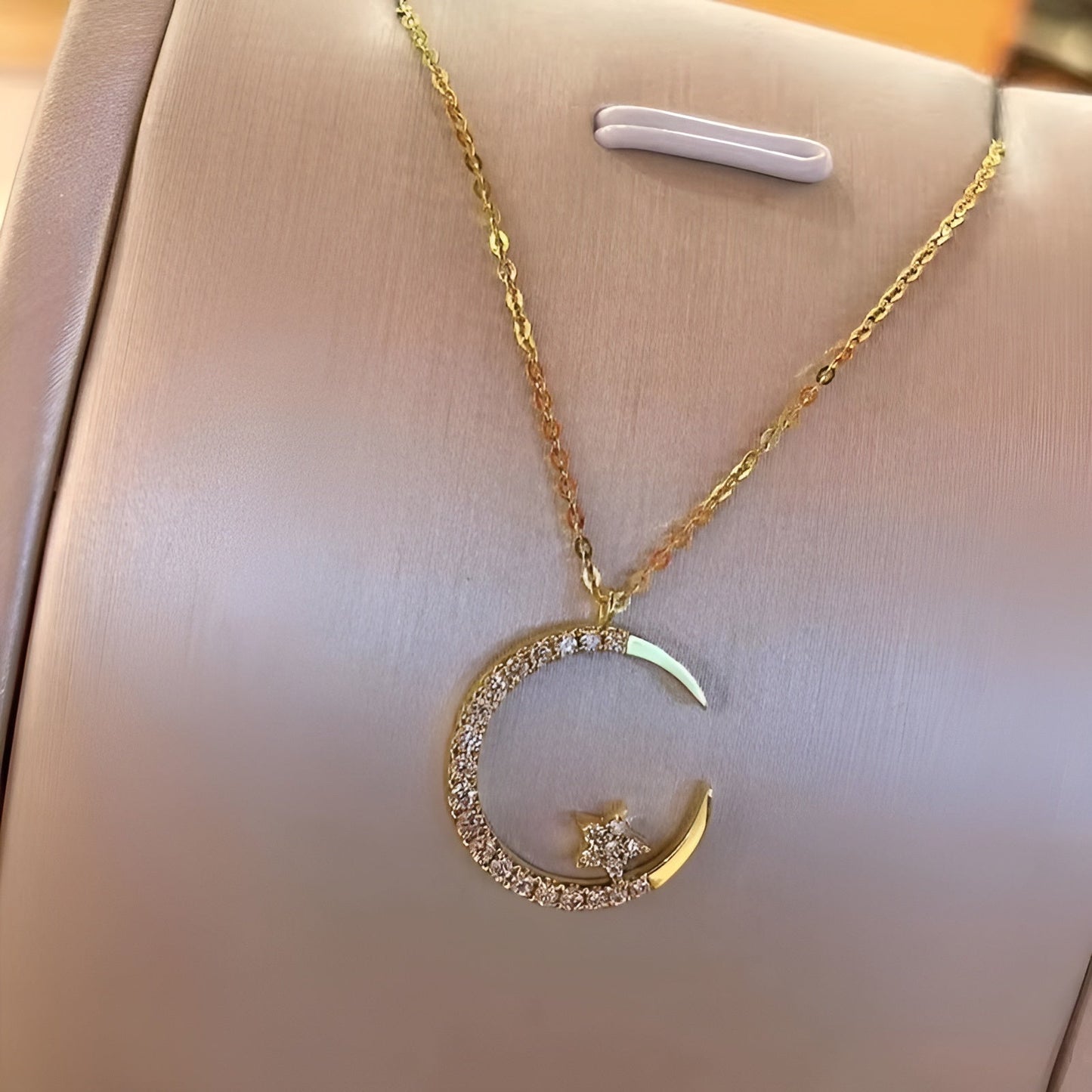 Jewelance™ CrescentNecklace 1+1 GRATIS: Minimalistisk Måne Vedhæng Justerbar Halvmåne Halskæde Smykker