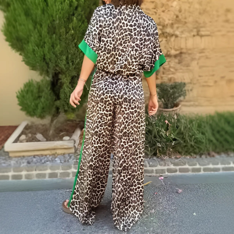Icone™ LeopardOutfit: Komfort Hele Dagen Med 2-Delt LeopardOutfit Sett