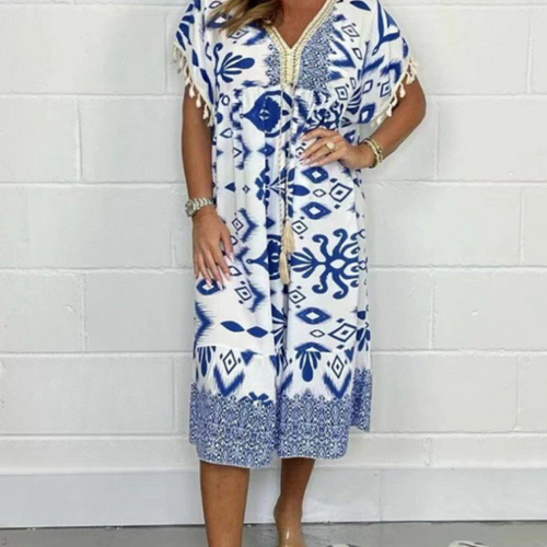 Icone™PrintedDress: Mønstret V-hals hverdagskjole med frynseermer