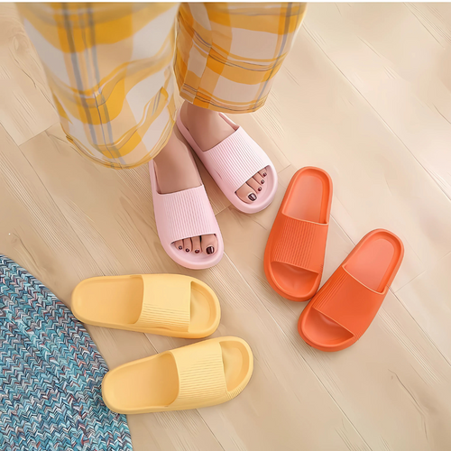 Happy™ ComfySlippers 1+1 GRATIS: Sklisikre, Supermyke Og Behagelige Tøfler