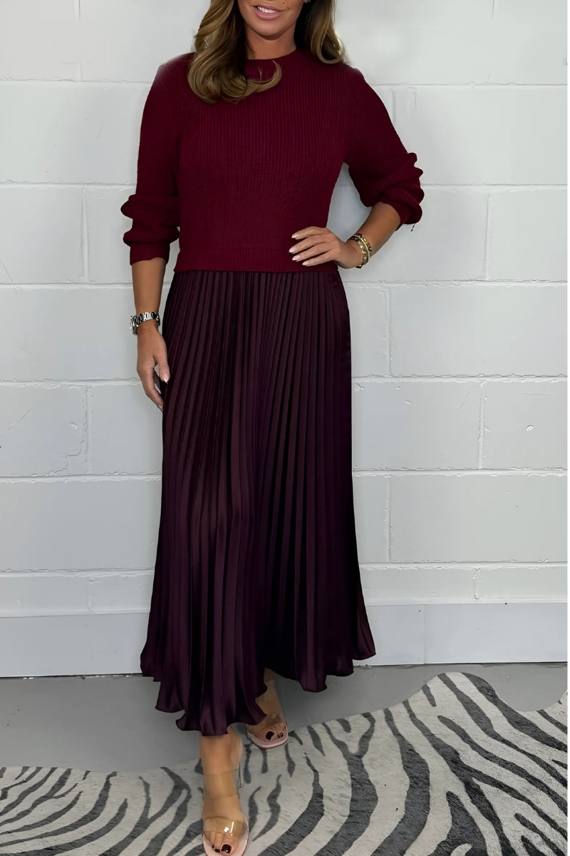 Icone™ PleatedDress: Langermet topp og elegant plissert skjørtkjole