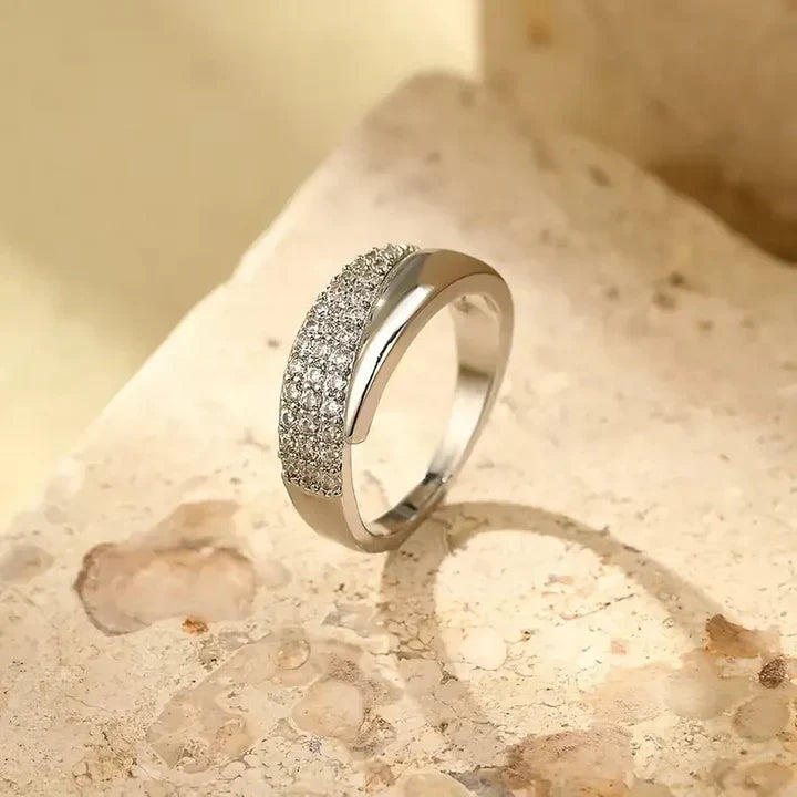 Jewelance™ AdjustableRing 1+1 GRATIS – Elegant Kvinnemote Glitrende Rhinestone Justerbar Ring