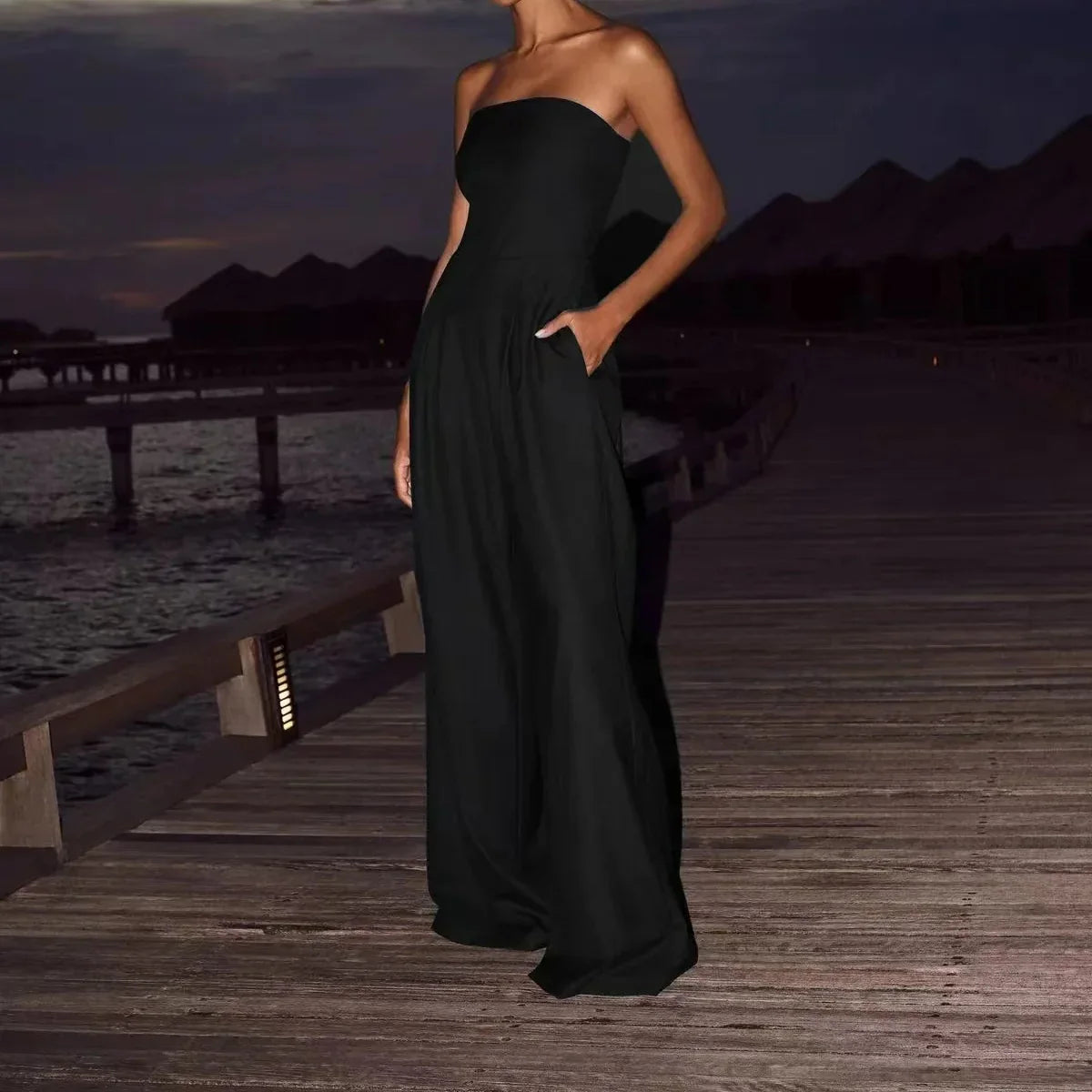 Icone™ WomenJumpsuit: Stilfull Ermeløs Design Dame Jumpsuit Med Sidelommer