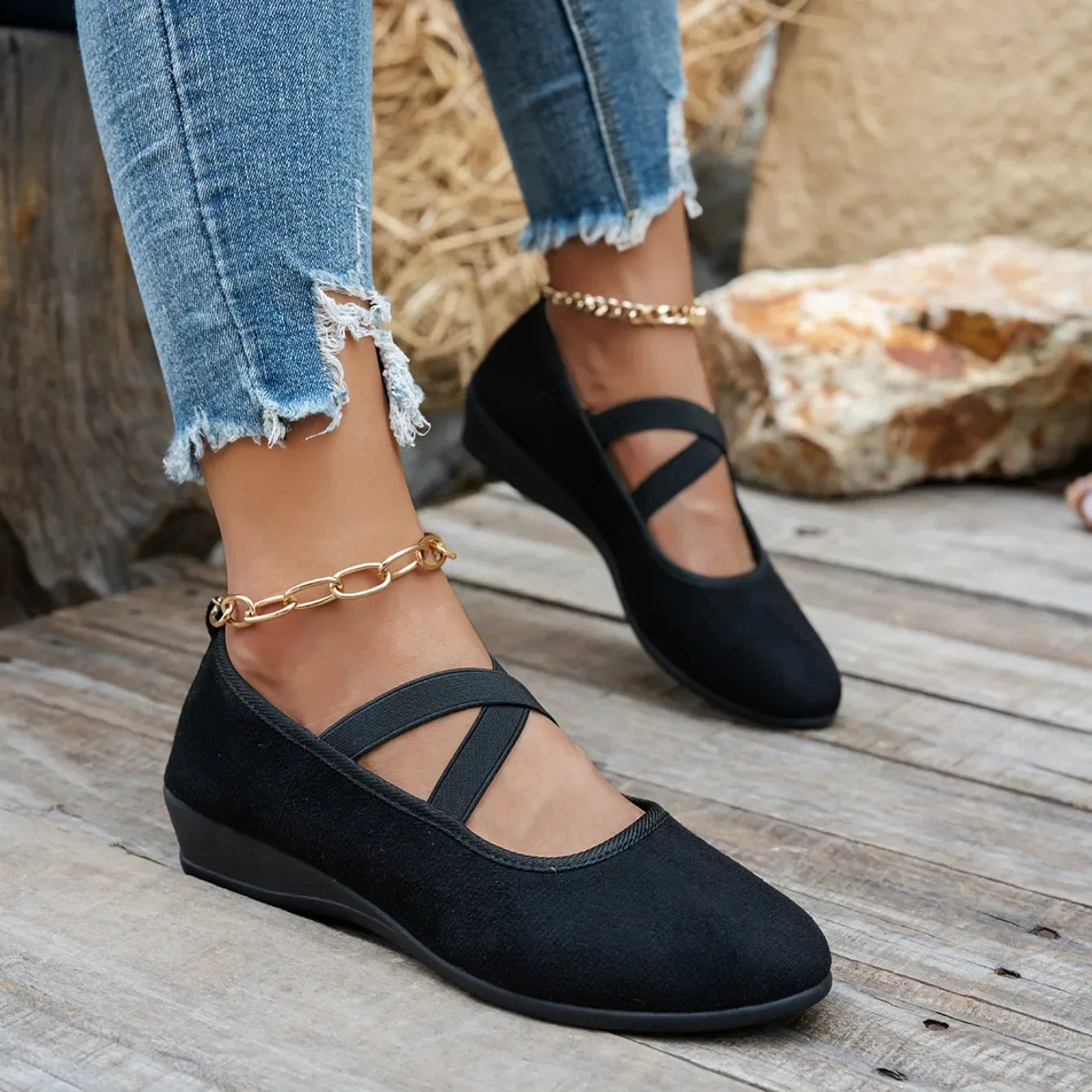 Happy™ BallerinaShoes: Dame Criss-Kryss Lukket Lavhælte Ballerinasko