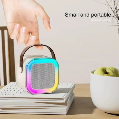 KaraokePro – Mini Karaokemaskin Med Trådløse Mikrofoner