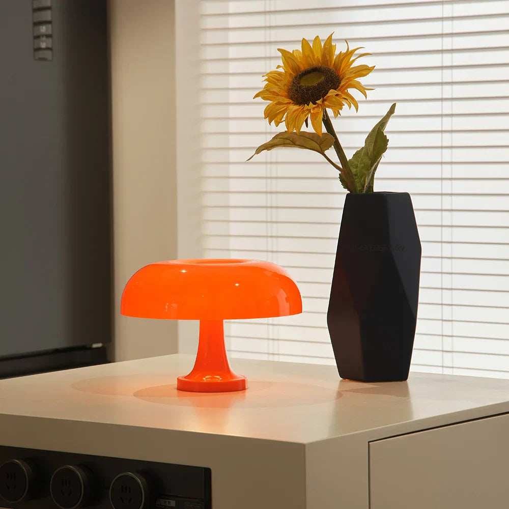 Ledsen™ MushroomLamp: Minimalistisk Dekorativ Bordsvampe Lampe