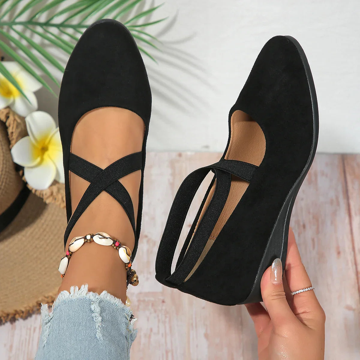 Happy™ BallerinaShoes: Dame Criss-Kryss Lukket Lavhælte Ballerinasko