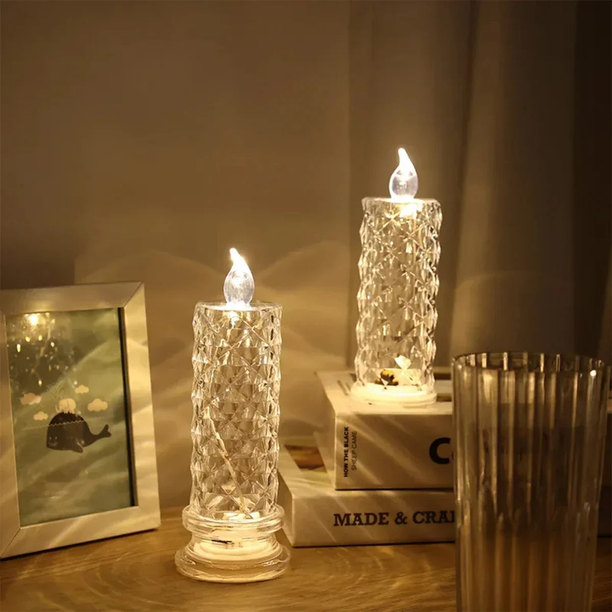 Ledsen™ CrystalCandle 1+1 GRATIS: Elegant Krystalllys Inspirert LED Bordlampe
