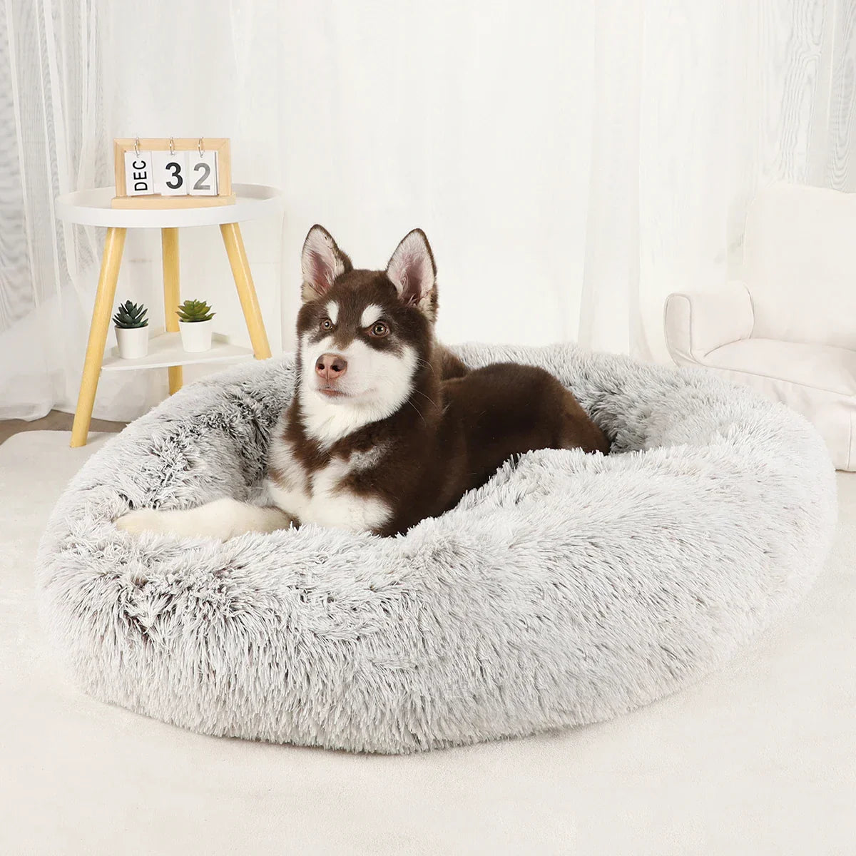 DogCatFri™ FurryBed: Komfortabel og Beroligende Seng til Kjæledyr