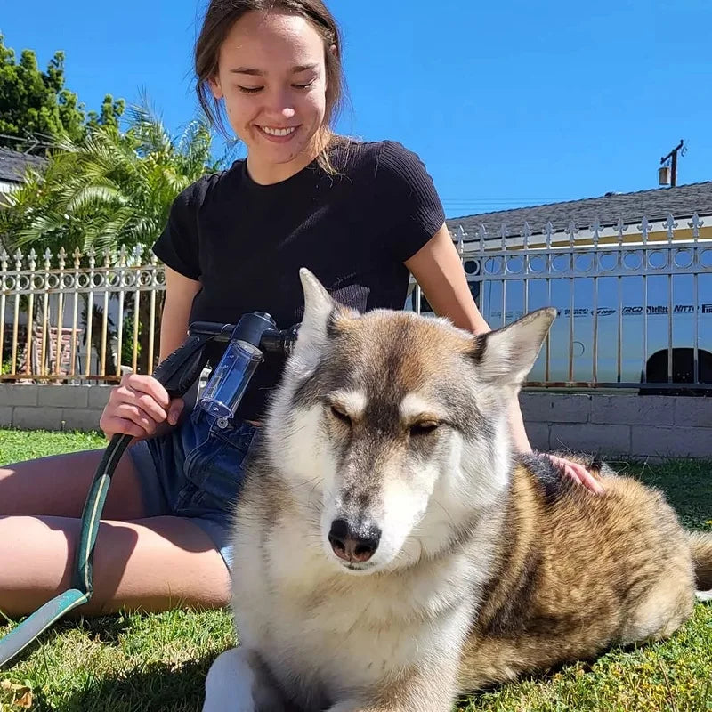 DogCatFri™ PetShower: Innebygd Sjampo-Vannslange