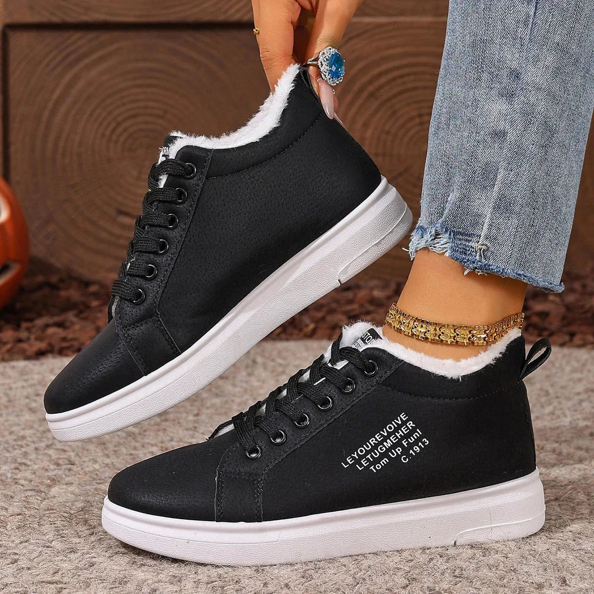 Happy™ VelvetSneakers: Platform Hyggeligt Ankel Snørebånd Fløjl Sneakers