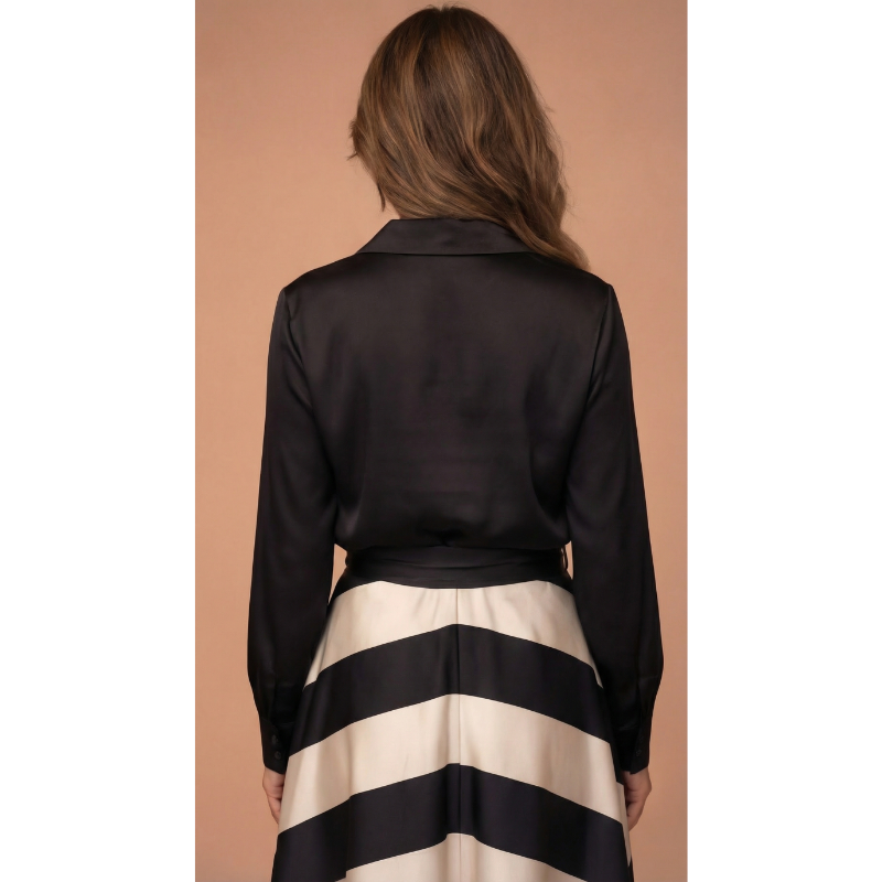 Icone™ StylishDress – Elegant Stribet Tidless Stilfuld Kjole