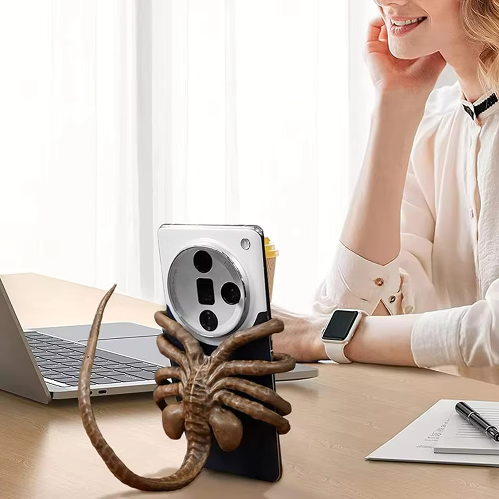 GlideHold® ScorpionStand: Realistisk Skorpionformet Telefonstativ
