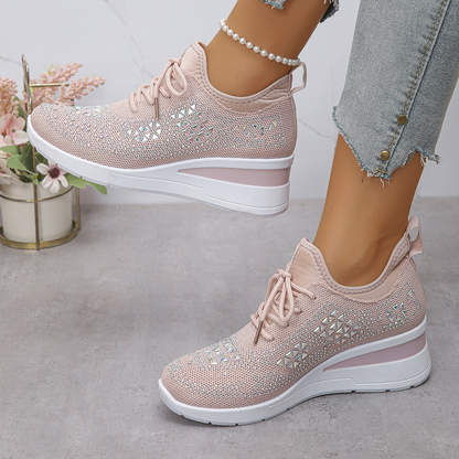 Happy™ WomenSneakers: Stilfull Pustende Kile Dame Sneakers Med Glitrende Rhinsteiner