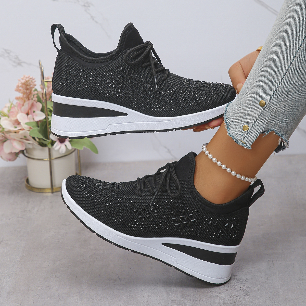 Happy™ WomenSneakers: Stilfull Pustende Kile Dame Sneakers Med Glitrende Rhinsteiner