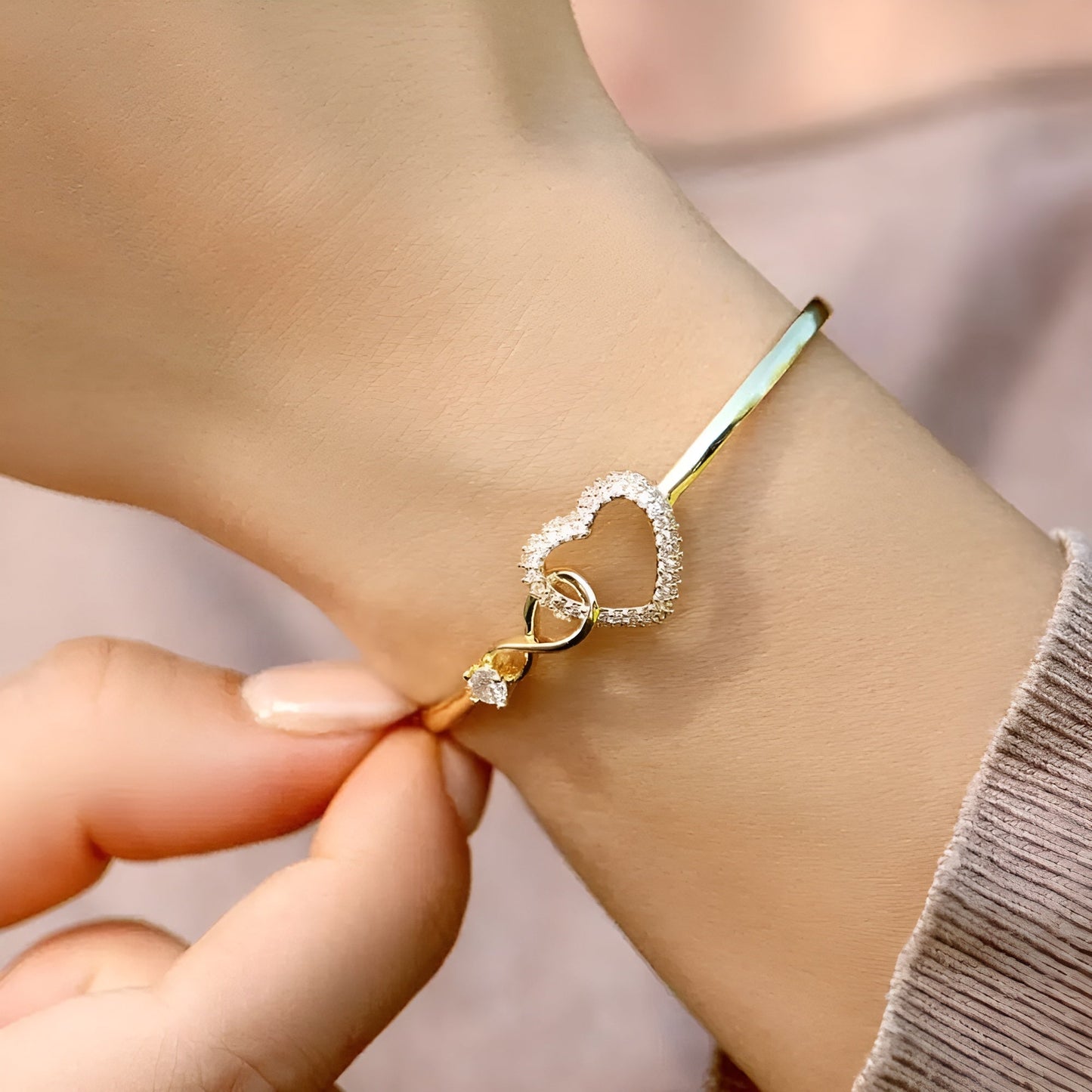 Jewelance™ HeartBracelet 1+1 GRATIS: Moderne Elegant Uendelighets Hjertearmbånd