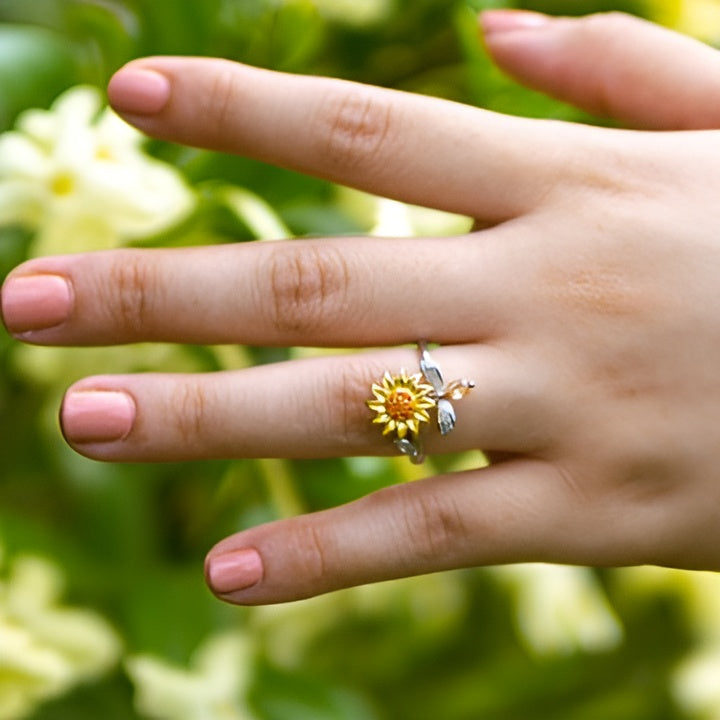 Jewelance™ SunflowerRing 1+1 GRATIS: Elegant Justerbar Spinning Solsikkering