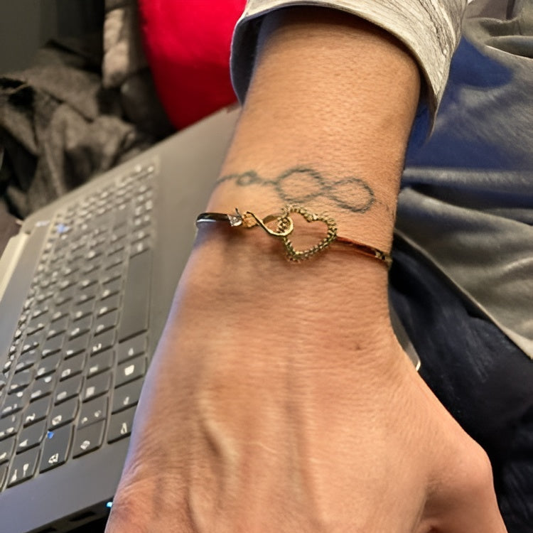 Jewelance™ HeartBracelet 1+1 GRATIS: Moderne Elegant Uendelighets Hjertearmbånd