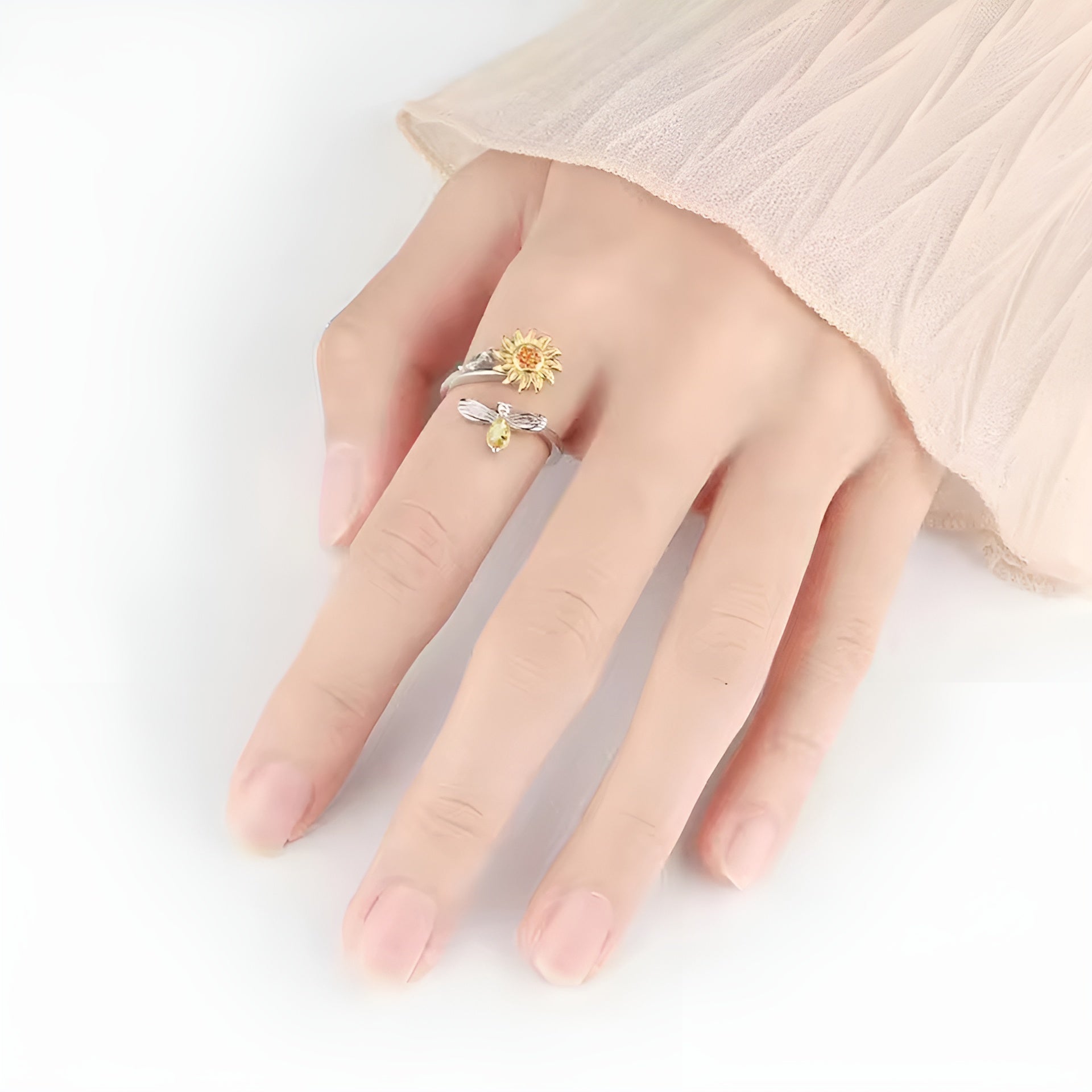 Jewelance™ SunflowerRing 1+1 GRATIS: Elegant Justerbar Spinning Solsikkering