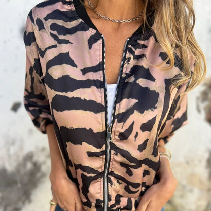 Icone™ ZebraJacket: Elegant Stilfull Zebramønster Jakke