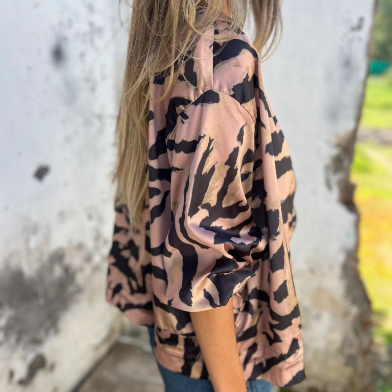 Icone™ ZebraJacket: Elegant Stilfull Zebramønster Jakke